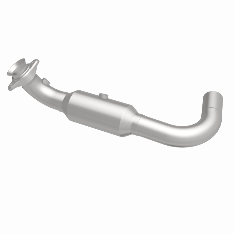 Ford Expedition Catalytic Converter - Magnaflow - California Grade CARB Compliant Direct-Fit - `07-`08