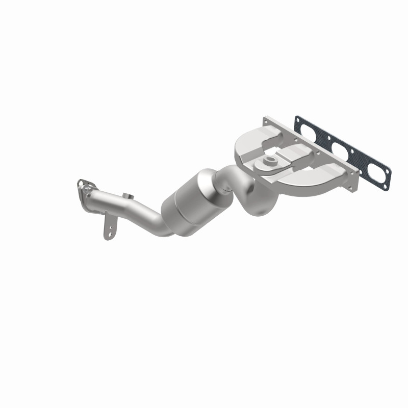BMW X3 Catalytic Converter - Magnaflow - California Grade CARB Compliant Direct-Fit - `04-`06