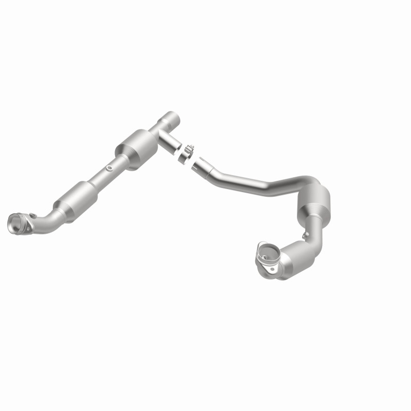 Ford E-150 Club Wagon Catalytic Converter - Magnaflow - Direct Fit - `04-`05