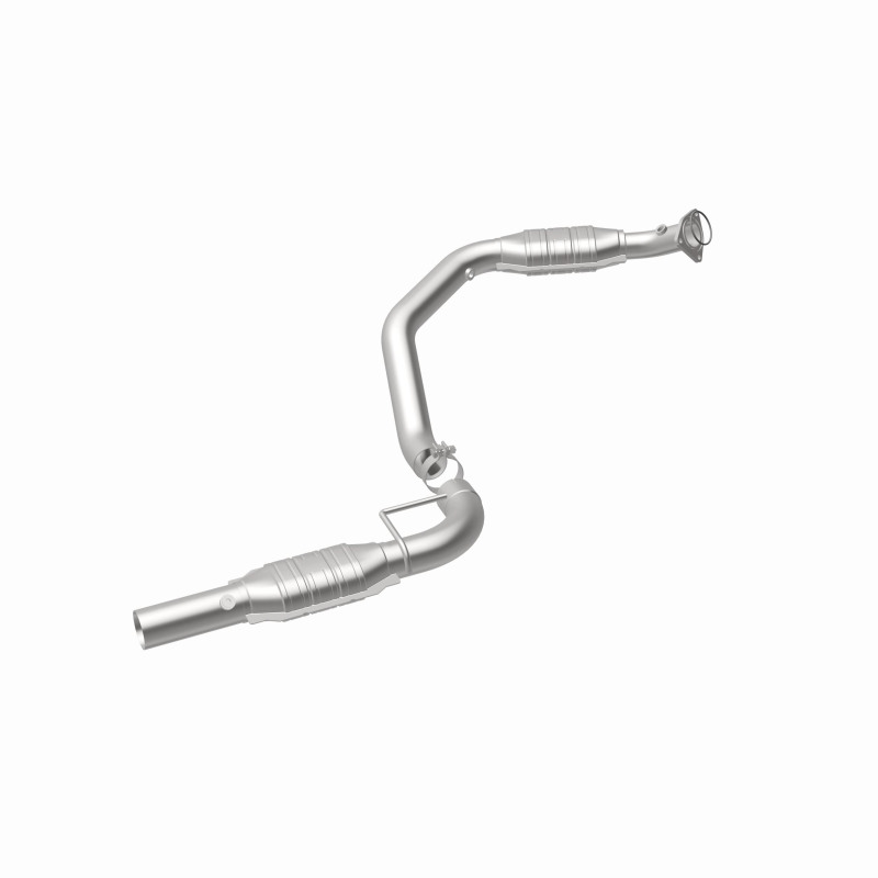 Chevrolet Express 2500 Catalytic Converter - Magnaflow - California Grade CARB Compliant, Direct-Fit - 2006