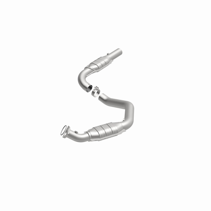 GMC Savana 3500 Catalytic Converter - Magnaflow - California Grade CARB Compliant, Direct-Fit - 2006