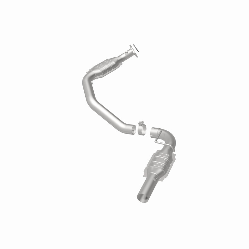 GMC Savana 3500 Catalytic Converter - Magnaflow - California Grade CARB Compliant, Direct-Fit - 2006