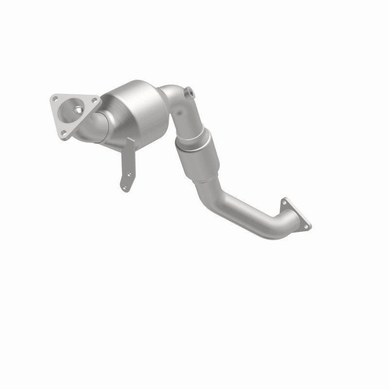 Volkswagen Touareg Catalytic Converter - Magnaflow - California Direct-Fit - 2010