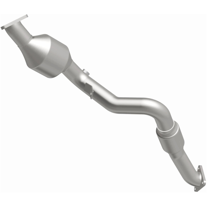 Volkswagen Touareg Catalytic Converter - Magnaflow - California Grade CARB Compliant Direct-Fit - 2010