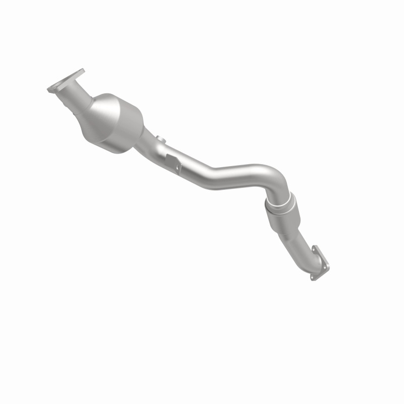 Volkswagen Touareg Catalytic Converter - Magnaflow - California Grade CARB Compliant Direct-Fit - 2010