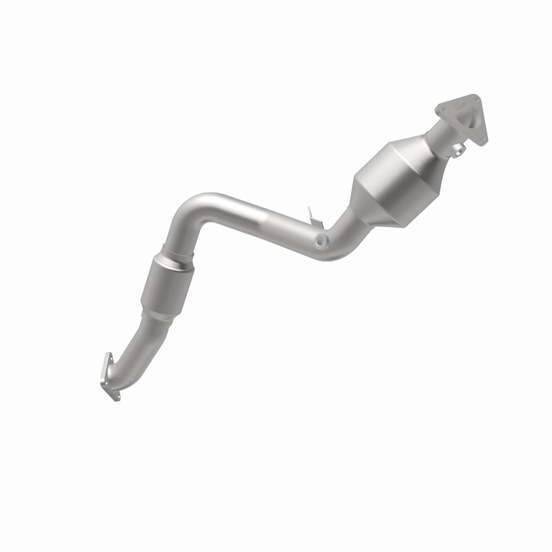 Volkswagen Touareg Catalytic Converter - Magnaflow - California Grade CARB Compliant Direct-Fit - 2010
