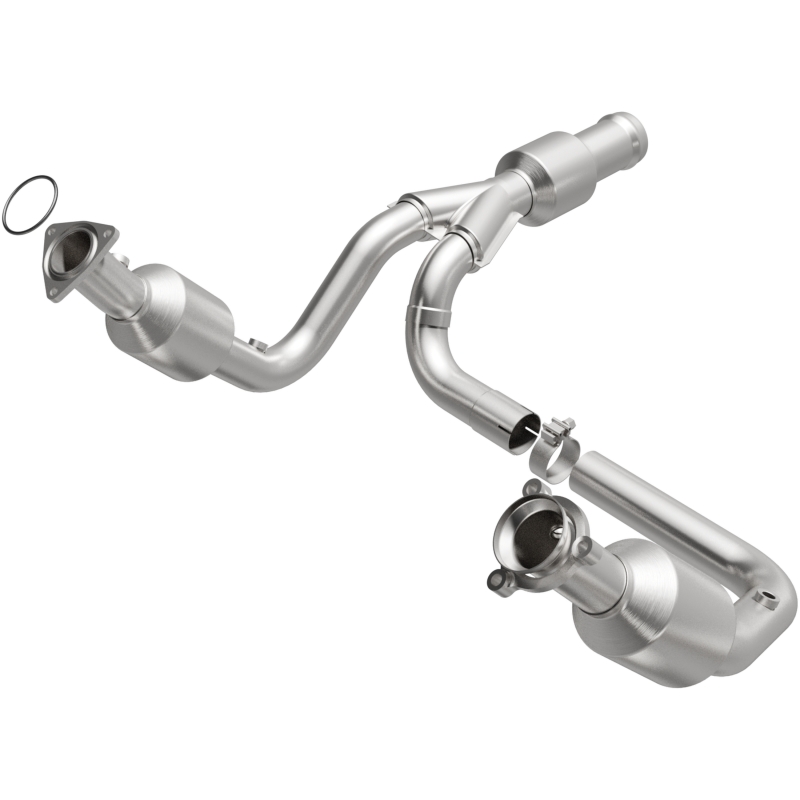 GMC Yukon XL Catalytic Converter - Magnaflow - California Grade CARB Compliant - `15-`16