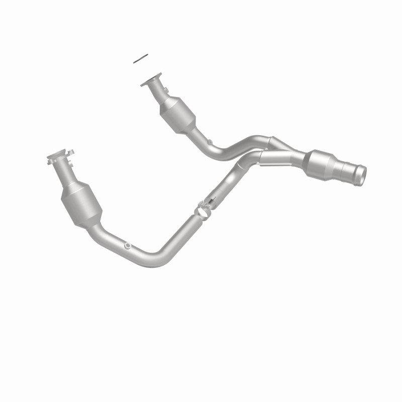 GMC Yukon XL Catalytic Converter - Magnaflow - California Grade CARB Compliant - `15-`16