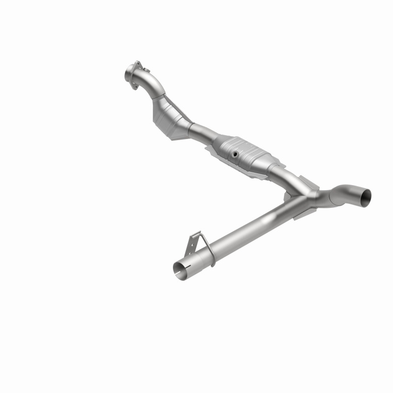 Ford Expedition Catalytic Converter - Magnaflow - Direct Fit, HM Grade - `01-`02