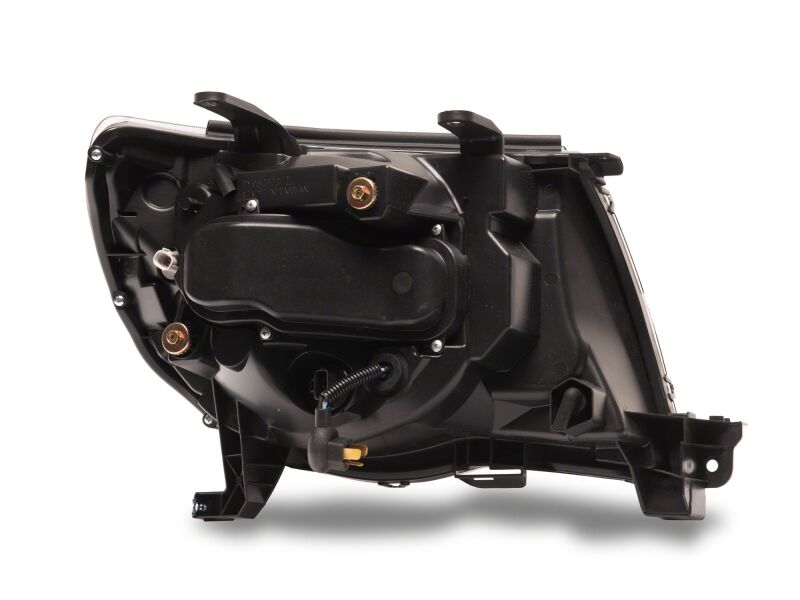 Toyota Tacoma LED Headlights - Raxiom - Switchback Projector - Black - `05-`11