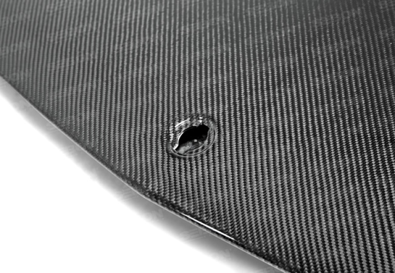 Mercedes-Benz C-Class Hood - Seibon - OEM-Style - Carbon Fiber - `08-`11