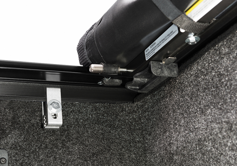 Nissan Navara NP300 Tonneau Cover - Truxedo - Lo Pro - Black - `15-`24