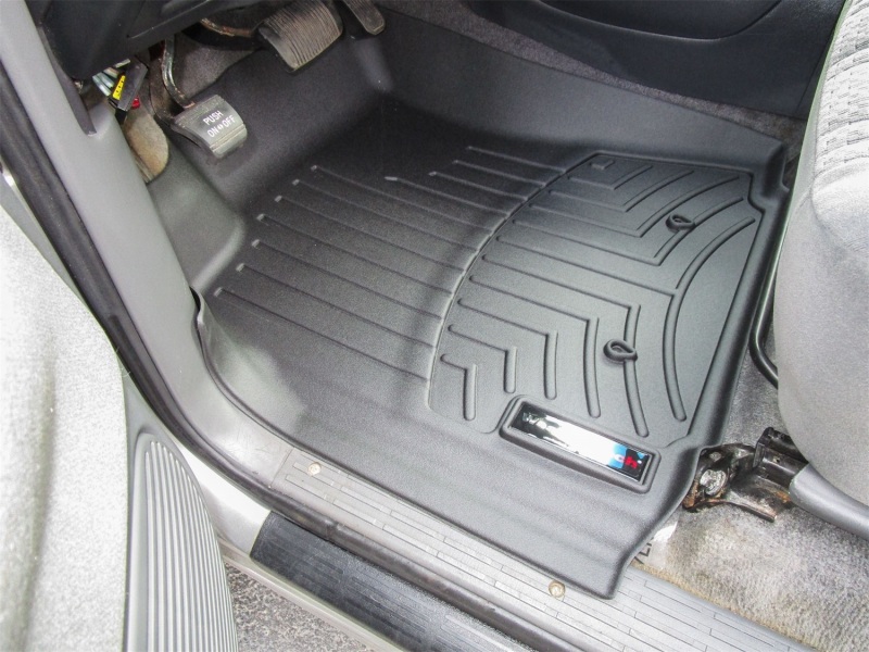 Toyota Tundra FloorLiner - Front - WeatherTech - DigitalFit - Black - `00-`04