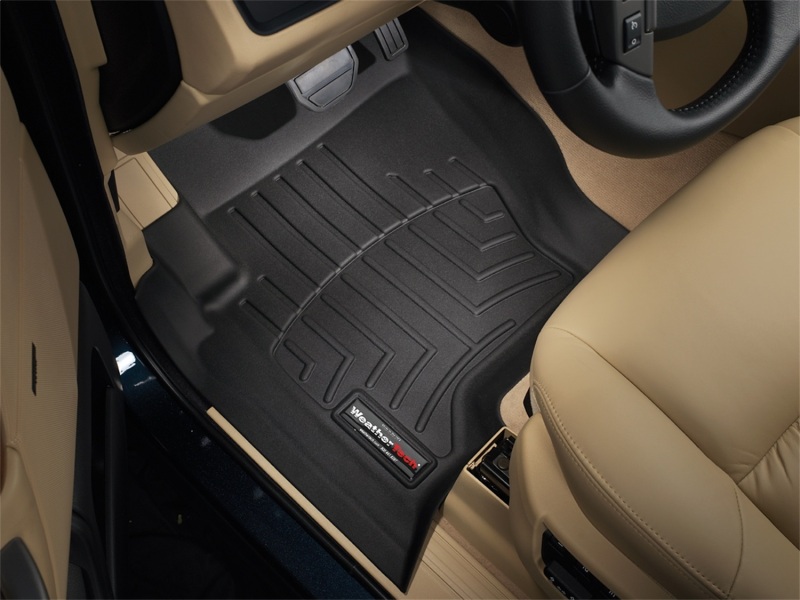 Land Rover LR3 Floor Liners - Front - WeatherTech - FloorLiner DigitalFit - Black - `05-`09