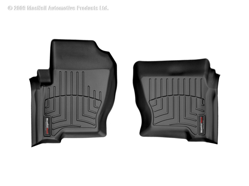 Land Rover LR3 Floor Liners - Front - WeatherTech - FloorLiner DigitalFit - Black - `05-`09