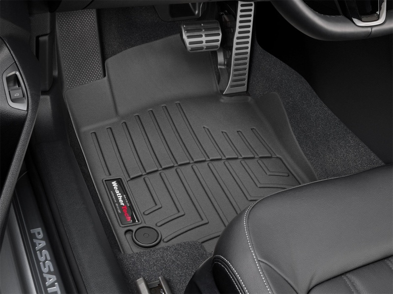 Volkswagen Passat FloorLiner - Front - WeatherTech - DigitalFit - Black - `20-`27
