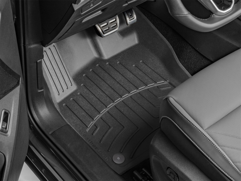Volkswagen Tiguan Floor Mats - Front - WeatherTech - FloorLiner HP - Black - `25-`26