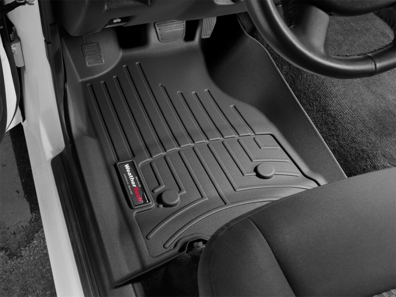 Chevrolet Colorado FloorLiner - Front - WeatherTech - DigitalFit - Black - `04-`12