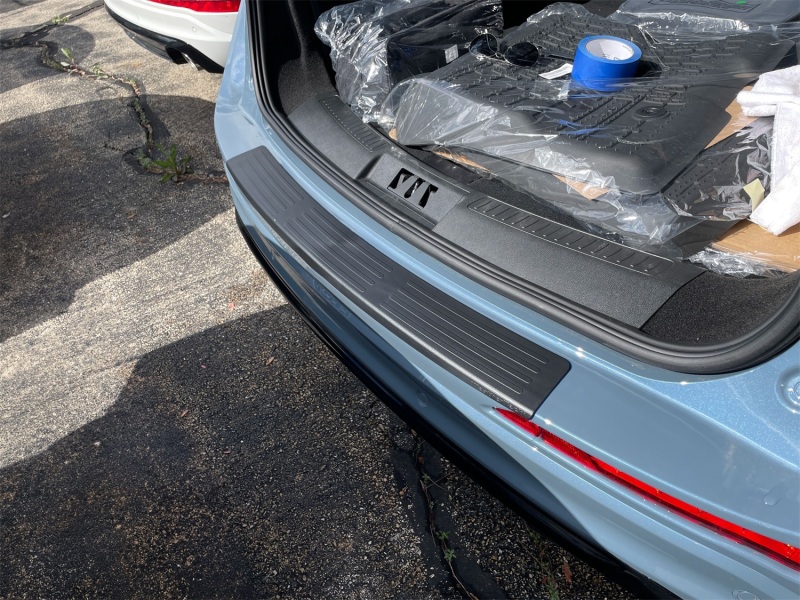 Lincoln Corsair BumperTopper - Rear - WeatherTech - Black - `20-`24