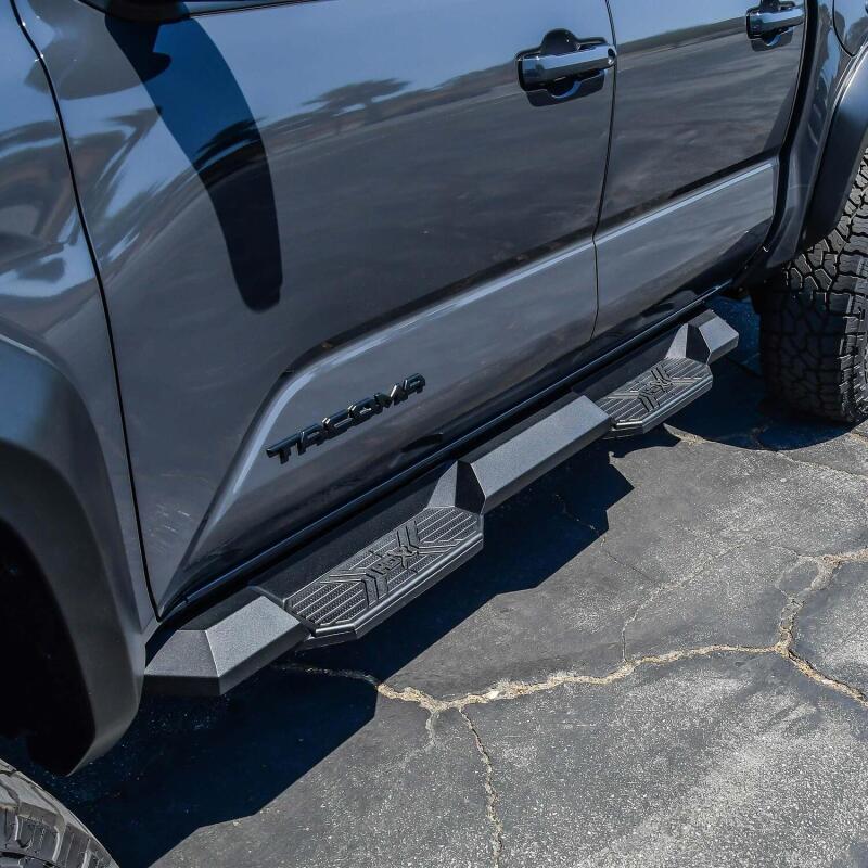Toyota Tacoma Nerf Step Bars - Double Cab - Westin - HDX Xtreme - Textured Black - `24-`27