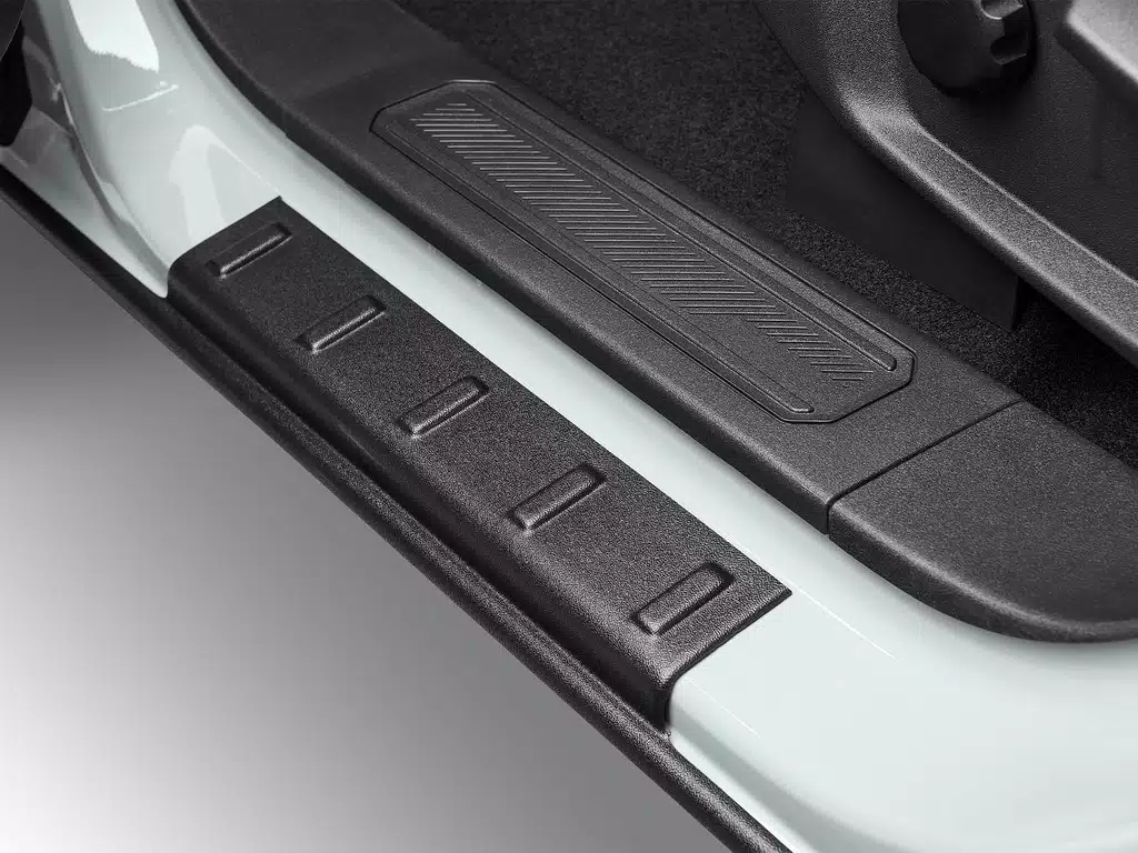 Chevrolet Silverado 2500HD Rocker Panel - Bushwacker - Trail Armor - Black - `20-`24