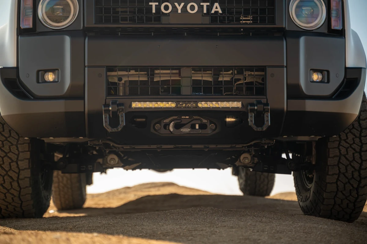 Toyota Land Cruiser Bumper - Front - DV8 Offroad - Centric Series - 2024+