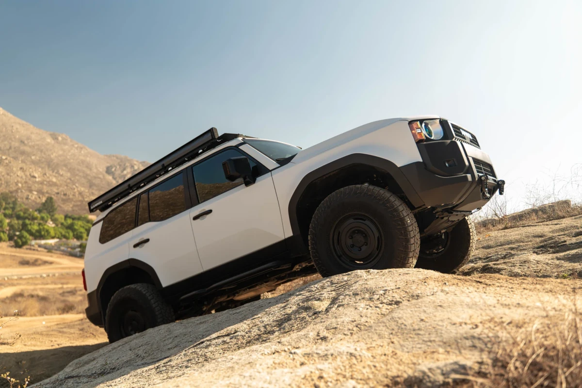 Toyota Land Cruiser Bumper - Front - DV8 Offroad - Centric Series - 2024+