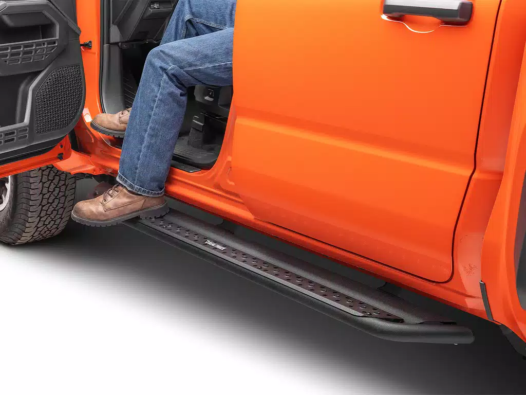 Ford F-350 Side Steps - Go Rhino - Dominator Extreme DSS - Textured Black - `99-`16