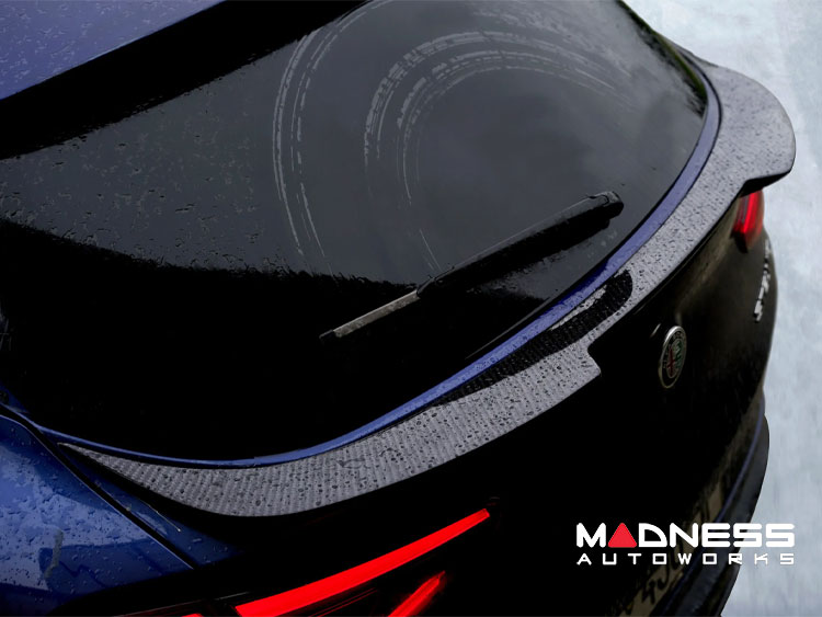 Alfa Romeo Stelvio Mid Spoiler - Carbon Fiber - Duckbill
