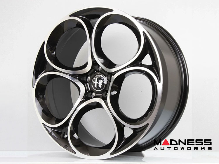 Alfa Romeo Custom Wheels - set of 4 - 20" - Alfa Romeo - Black Diamond Finish