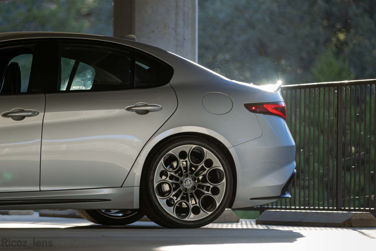 Alfa Romeo Giulia Custom Wheels - set of 4 - KuhlFX - Forged - Stradale - 20" - Silver