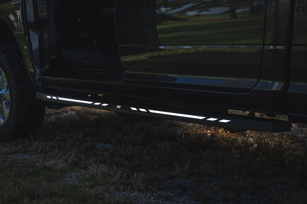 Ram 1500 Running Boards - Rough Country - AC2 - Amber/White - '21-'25 Ram 1500 Running Boards - Rough Country - AC2 - Amber/White - '21-'25