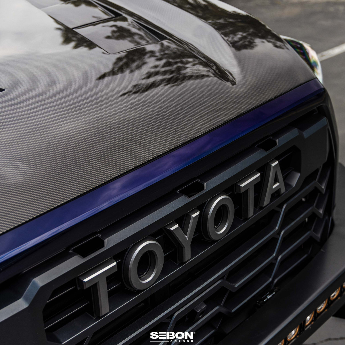 Toyota Sequoia Hood - Seibon - TS-Style - Carbon Fiber - `23+