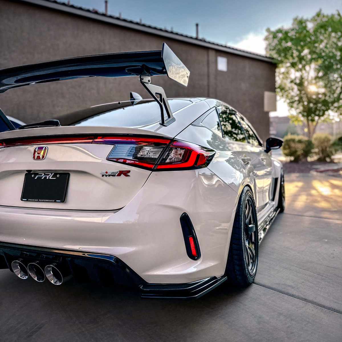 Honda Civic Type-R Rear Spoiler - Seibon - GT-Style - Carbon Fiber - `23+