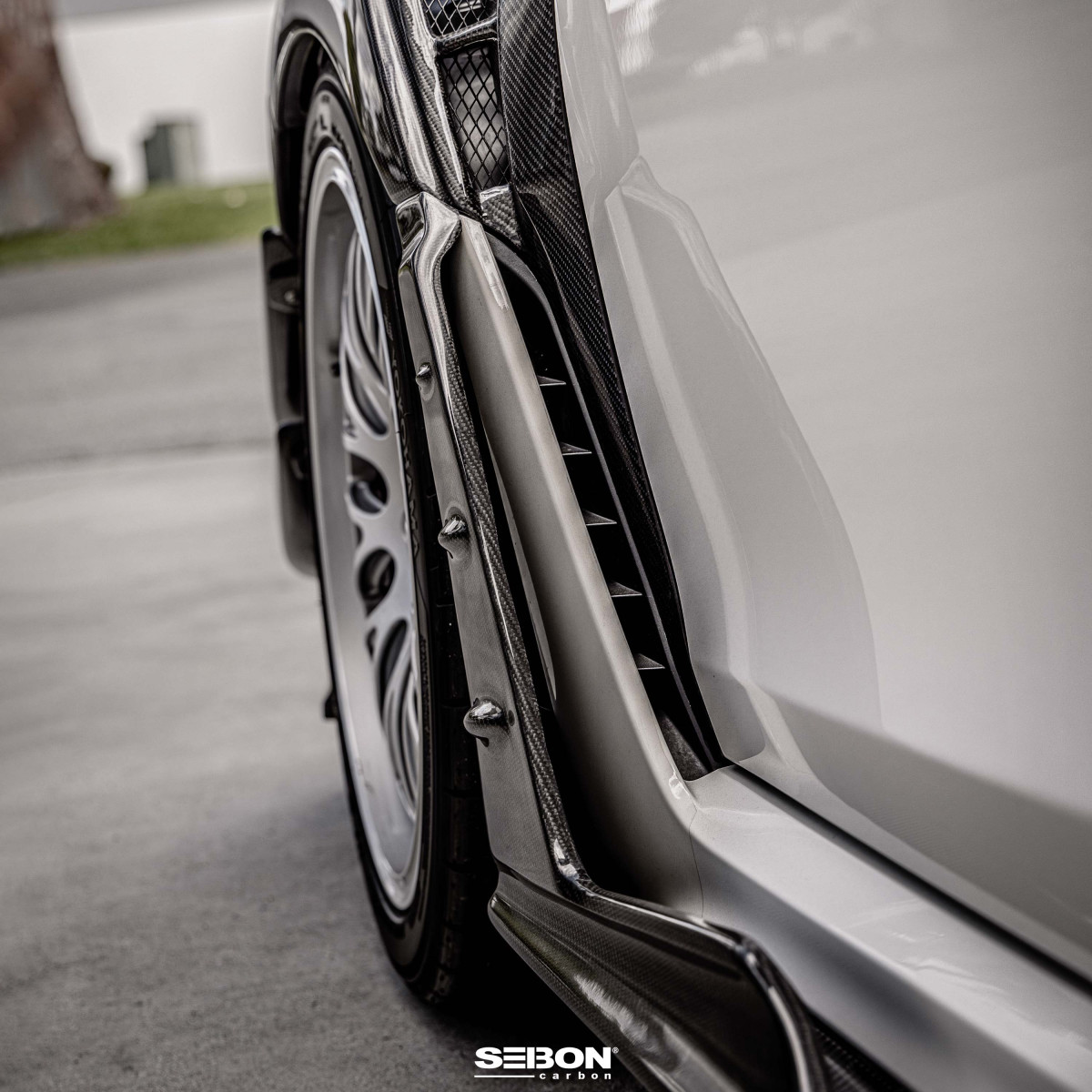 Honda Civic Type-R Side Skirt Extensions - Front - Seibon - MB-Style - Carbon Fiber - `23+