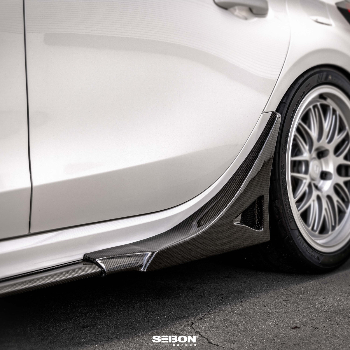 Honda Civic Type-R Rear Side Skirt Extensions - Seibon - MB-Style - Carbon Fiber - `23-`25