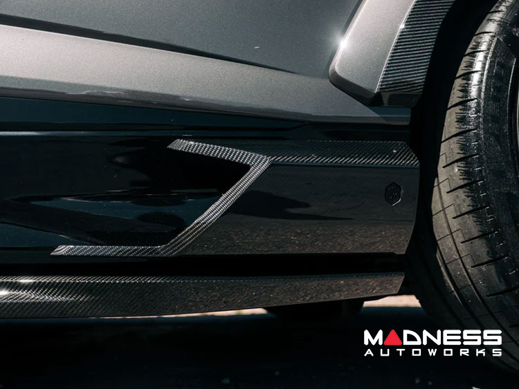 Lamborghini Urus Complete Widebody Kit - Visual Carbon Fiber - Urban Automotive - SE Model