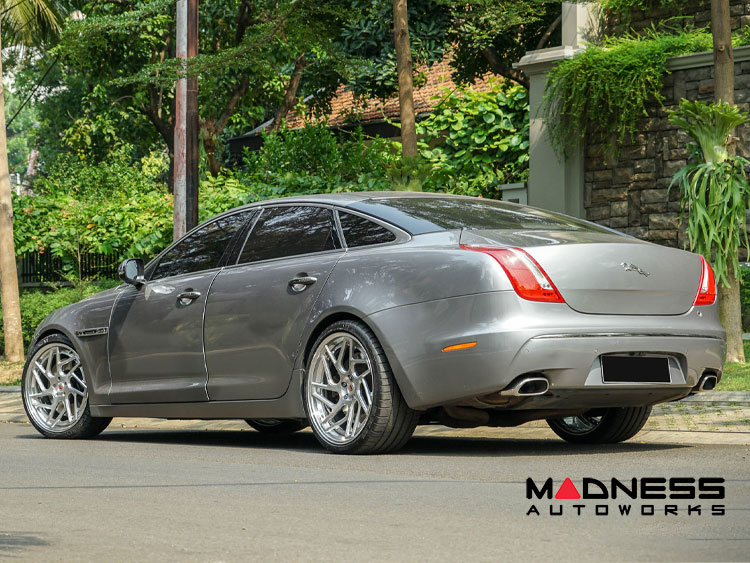 Jaguar XJ Custom Wheels - CG-209T (3 Piece) by Vossen - Space Gray