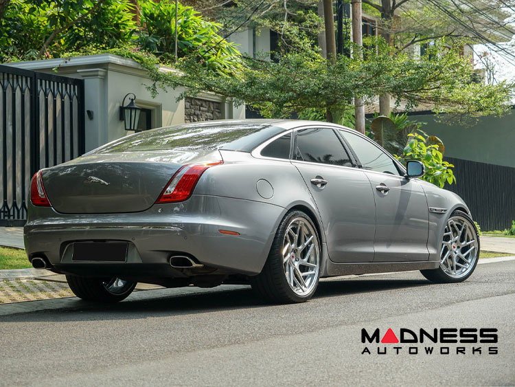 Jaguar XJ Custom Wheels - CG-209T (3 Piece) by Vossen - Space Gray