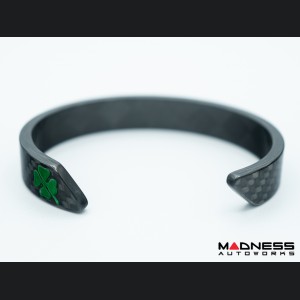 Carbon Fiber Bracelet - Green QV Clover Design 