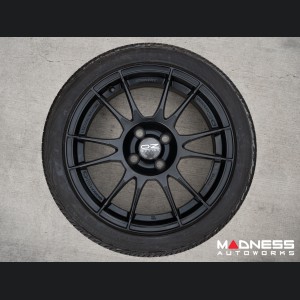 Alfa Romeo 4C - Genuine OZ Wheel/ Tire - Gloss Black