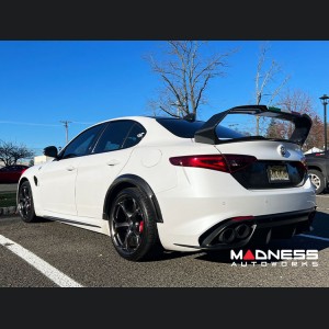 Alfa Romeo Giulia Trunk Spoiler - Carbon Fiber - GTAm Style w/ Italian Theme 