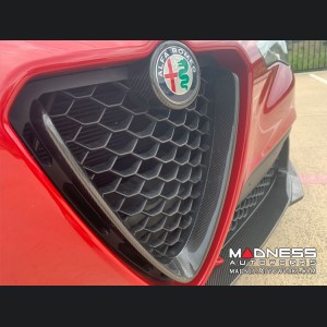 Alfa Romeo Stelvio Complete Exterior Styling Kit - Roof Spoiler + V Shield Grill Frame + Emblem Frame Kit - Carbon Fiber - Feroce Carbon