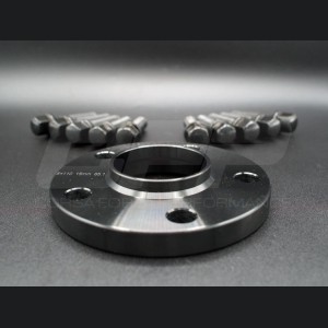 Alfa Romeo Giulia Wheel Spacers - CFP - 15mm - Black - set of 2 w/ extended bolts