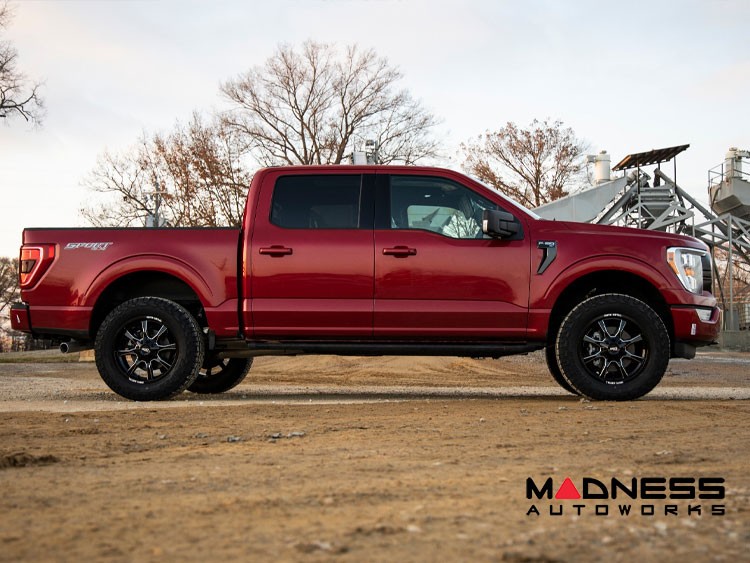 Ford F-150 Lift Kit - 2in - Front M1 Monotube Struts / Rear M1 Monotube Struts - (2021 - On) - 4WD