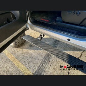 GMC Sierra Side Steps - E-Power Running Boards - Crew Cab - Body Armor 4x4 (2007-2018)