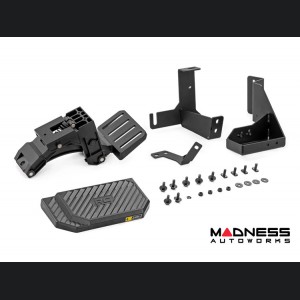 Chevrolet Silverado 2500HD/ 3500HD Retractable Bed Step - Manual Pull