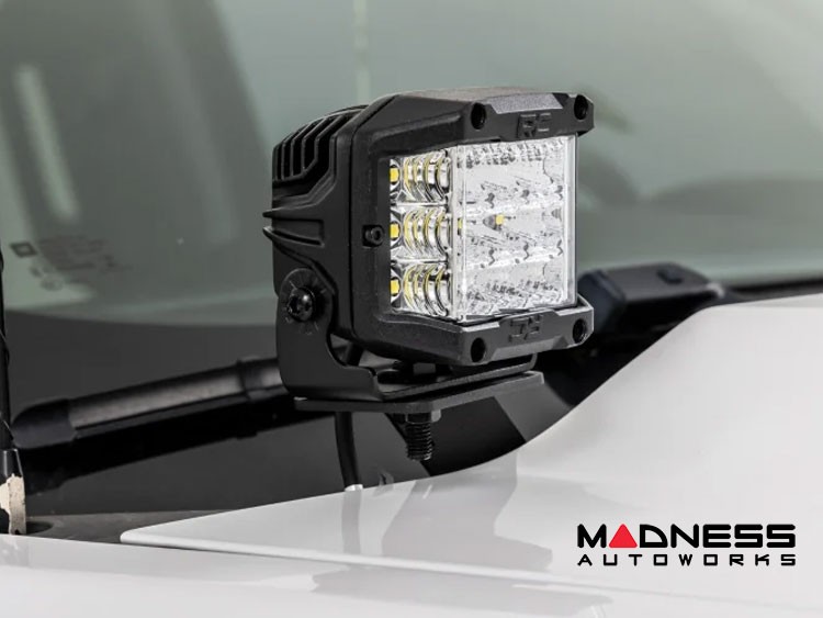 GMC Sierra 1500 Lighting Upgrade - Ditch Light LED Mount w/ Black Series Spot Light Beam
