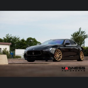 Maserati Quattroporte Custom Wheels - HF-2 by Vossen - Gloss Gold