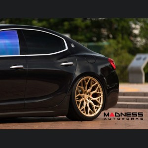 Maserati Quattroporte Custom Wheels - HF-2 by Vossen - Gloss Gold